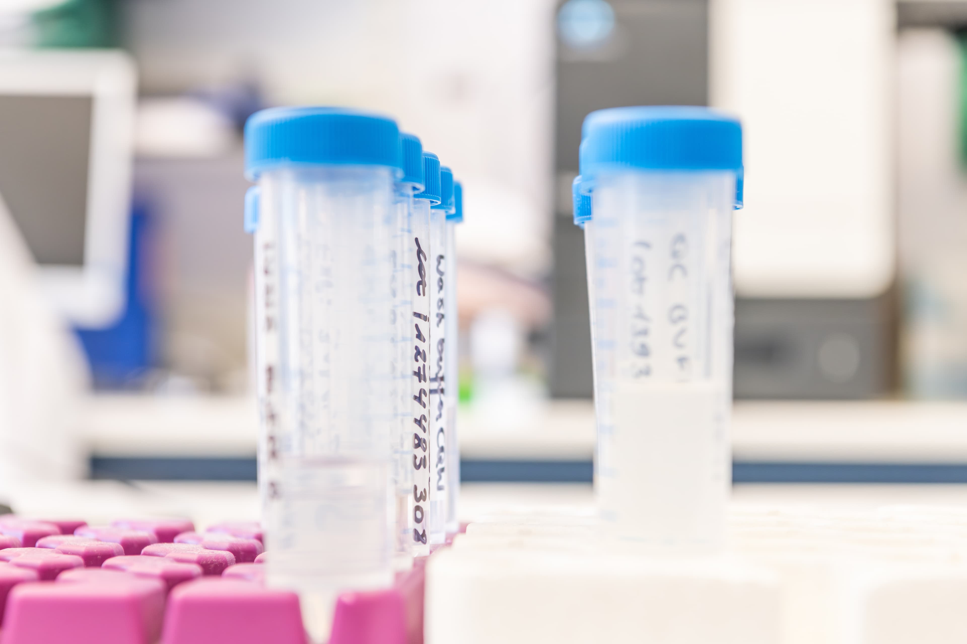 Glassware / Plasticware life science marketing Glassware / Plasticware life science marketing